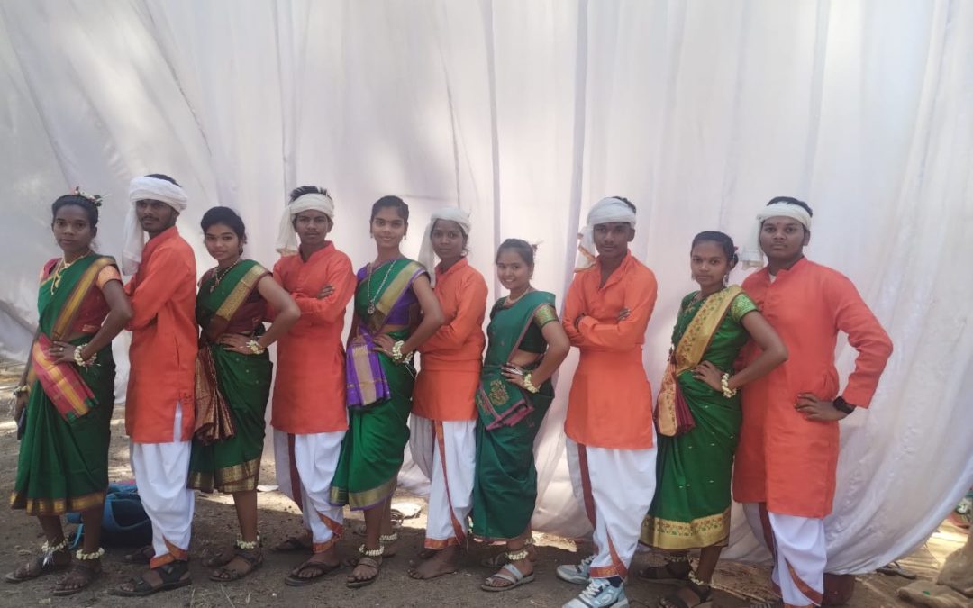 Sr. College Performing at Dahanu Festival